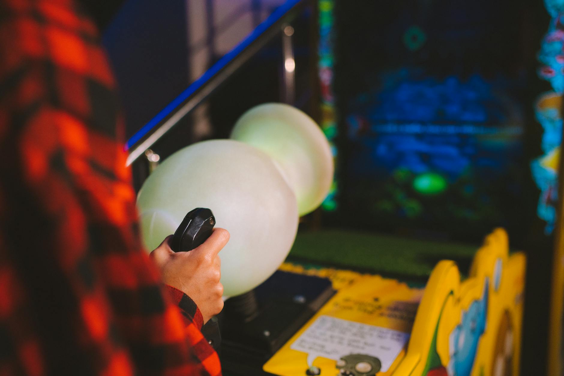Đường đạn bắn đón theo hướng di chuyển của cá lớn